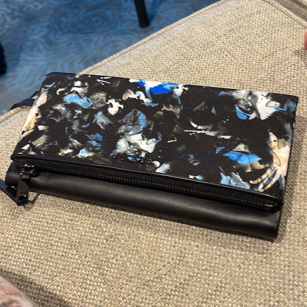 Tumi wallet